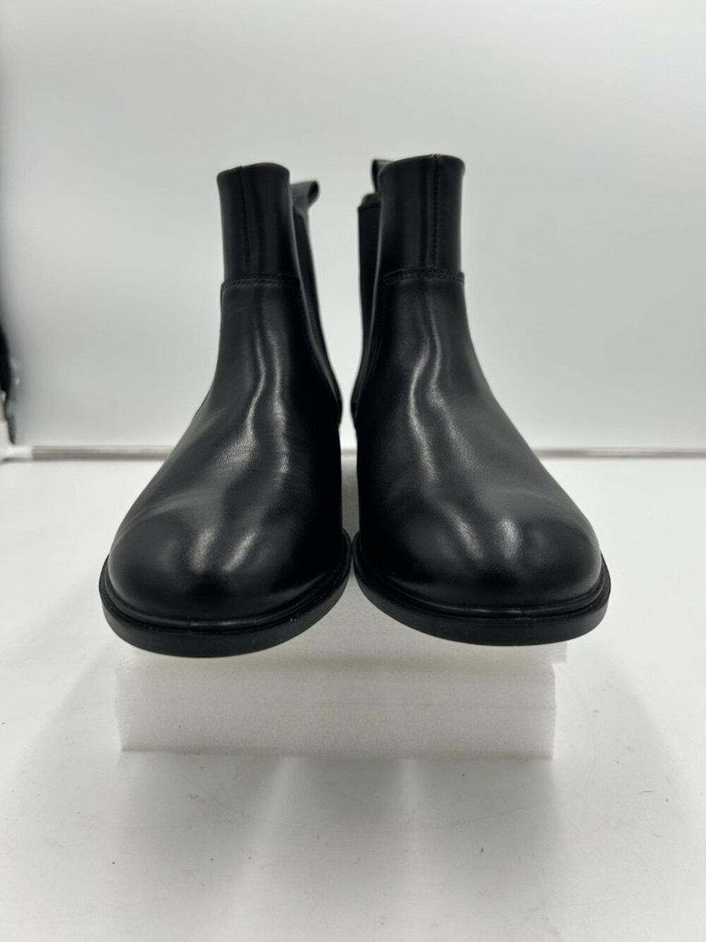 ECCO Women's Touch 15 Chelsea Black Leather Boots Size EUR 40 US 9-9.5 NEW